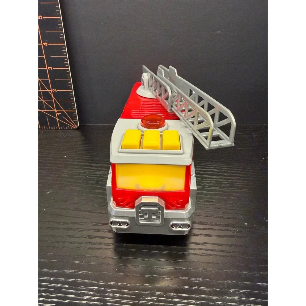 Tonka Mighty Fleet Fire Truck Red Silver Lights and Sounds Extending Ladder Toy